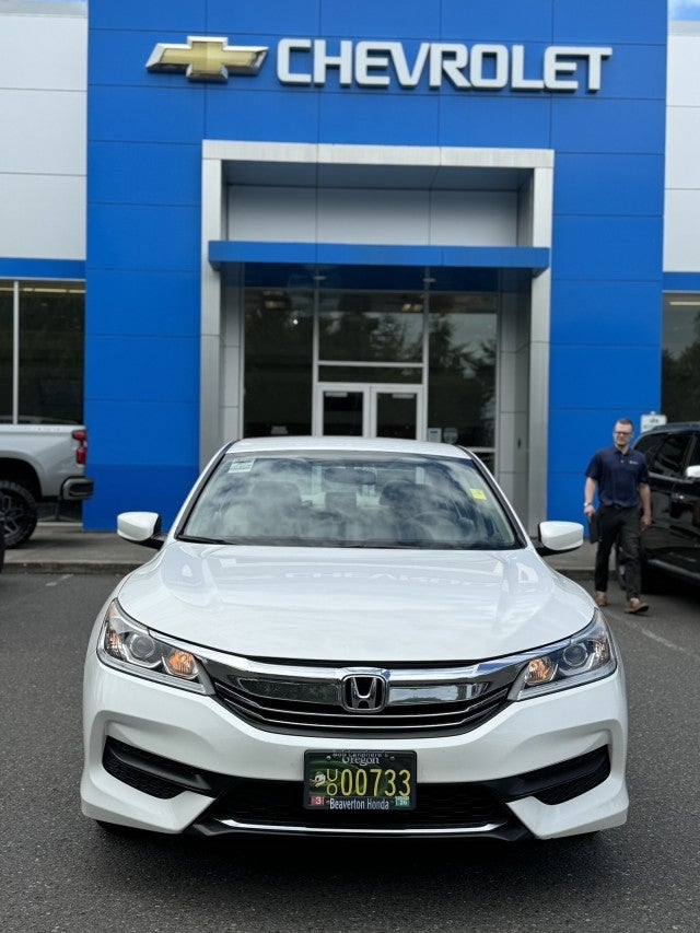 Used 2017 Honda Accord LX with VIN 1HGCR2F35HA101526 for sale in Vancouver, WA
