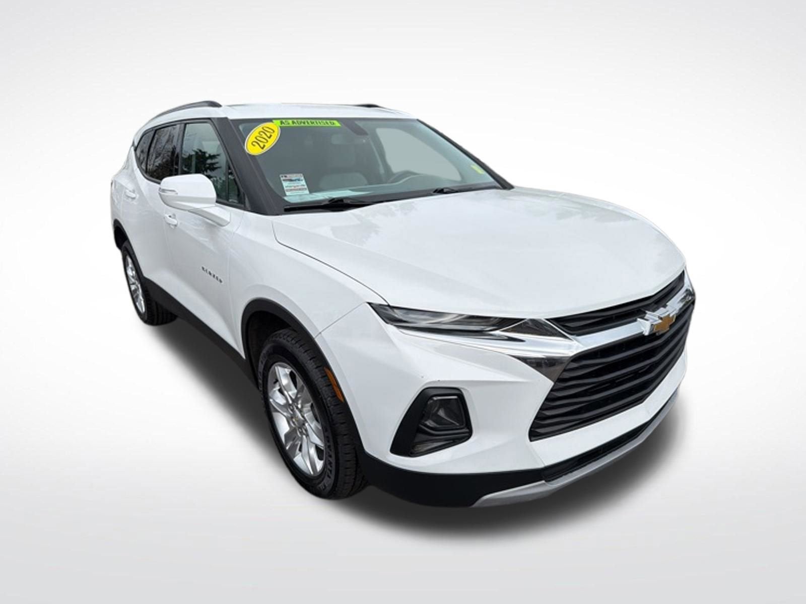 2020 Chevrolet Blazer 3LT in Summit White — front three-quarter view