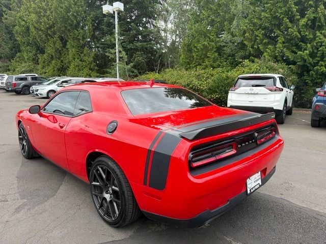 2016 Dodge Challenger — detail view